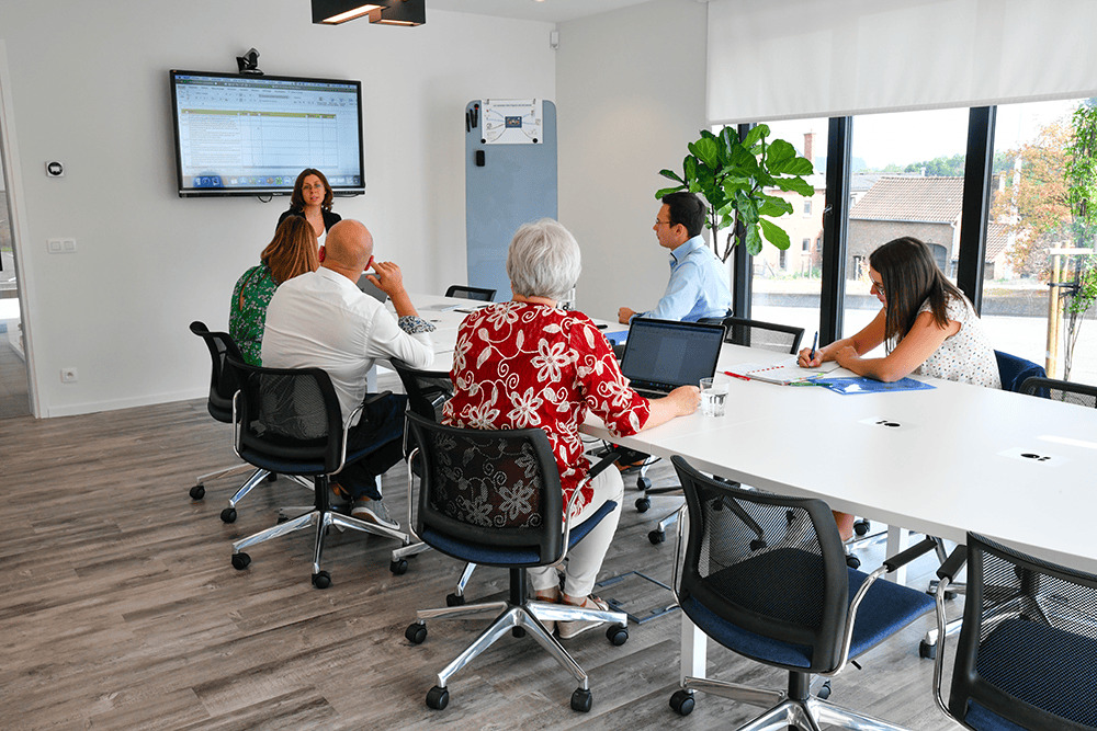 réunion équipe support technologique
